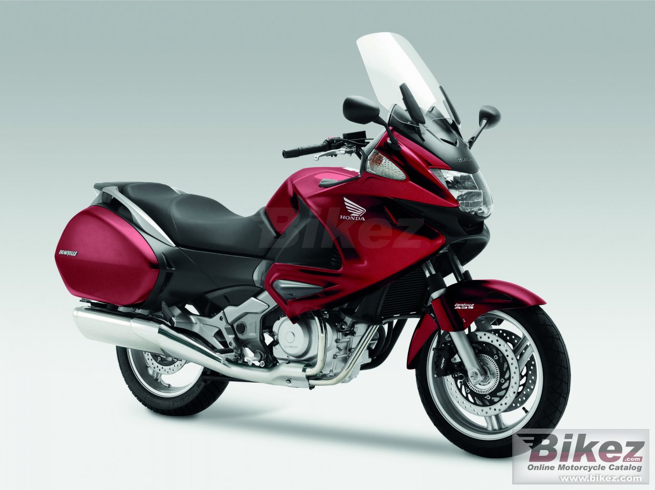 Big Honda deauville 700 picture and wallpaper from Bikez.com